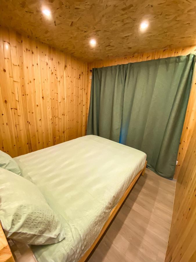 Bungalow Pichoses Geres Camping Rio Caldo Exterior photo